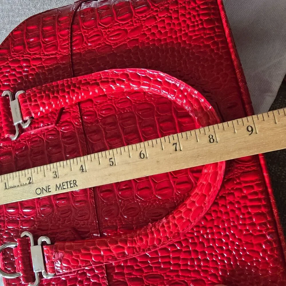 EUC STAUER Red Croc Embossed Hard Leather Handbag Purse Unused Clean animal